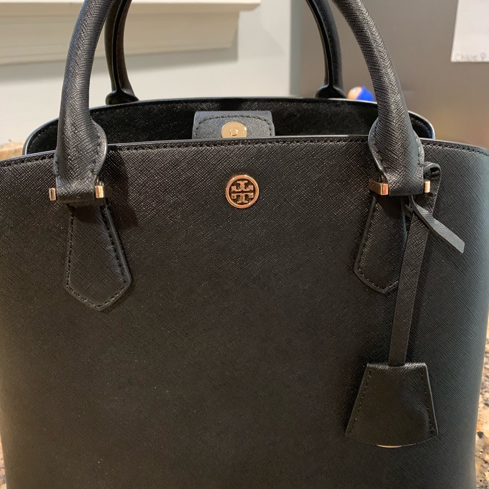 EUC Gorgeous Tory Burch Medium Robinson Purse